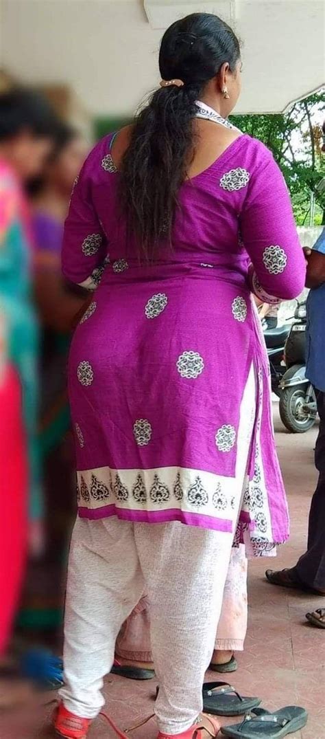 desi nude lund|Lund Pics of a Big and Hard Indian Cock